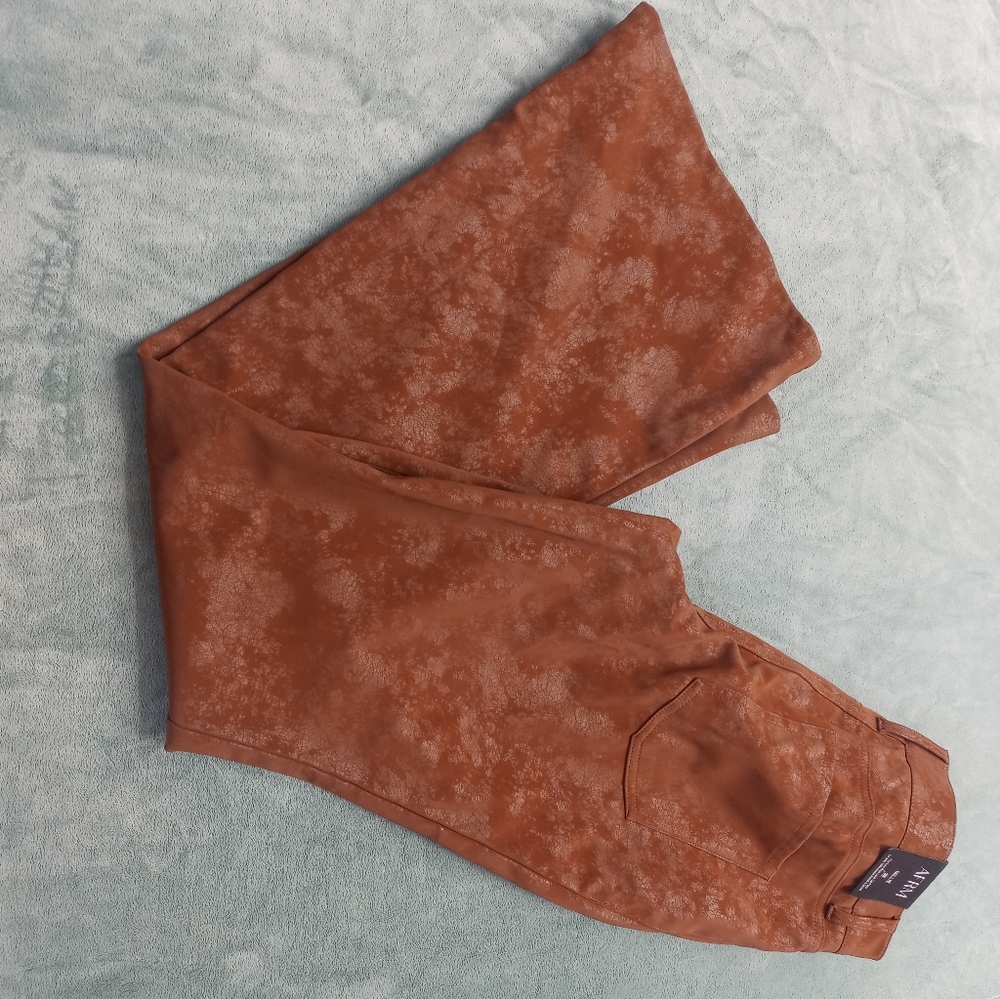 Pants - Picture 2 of 2